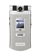 Best available price of Sony Ericsson Z800 in Kiribati
